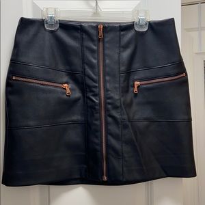 FAUX LEATHER SKIRT WITH ROSE GOLD DETAIL